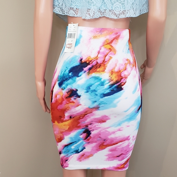 Saks off 5th • Multicolor Skirt Size S - Picture 4 of 5